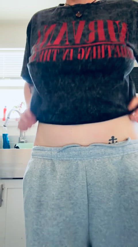 Do you wanna play with my hairy pussy?