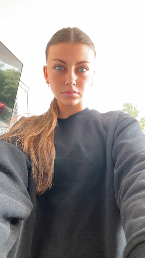 The best tiktoks of real and real hot girls. I try to avoid posting plastic girls and OF models. thumbnail