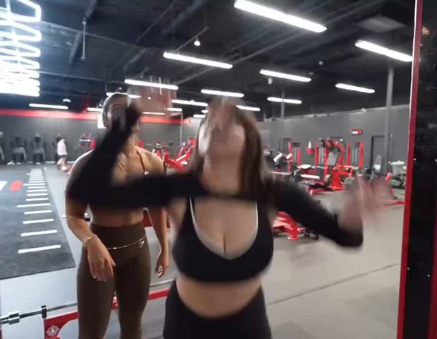 Big Tits Bouncing Tits Huge Tits Natural Tits Tits Porn GIF by xhsjsndnxjxnc
