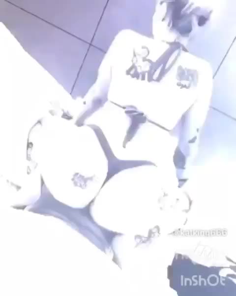 Follow @kat.king666. She makes some fire twerking videos! Watch till the very end! Music: Mai Tai Musician: Jef