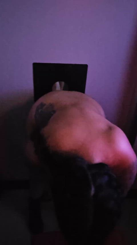 Lucky stranger fisted me during a Gloryhole spit roast