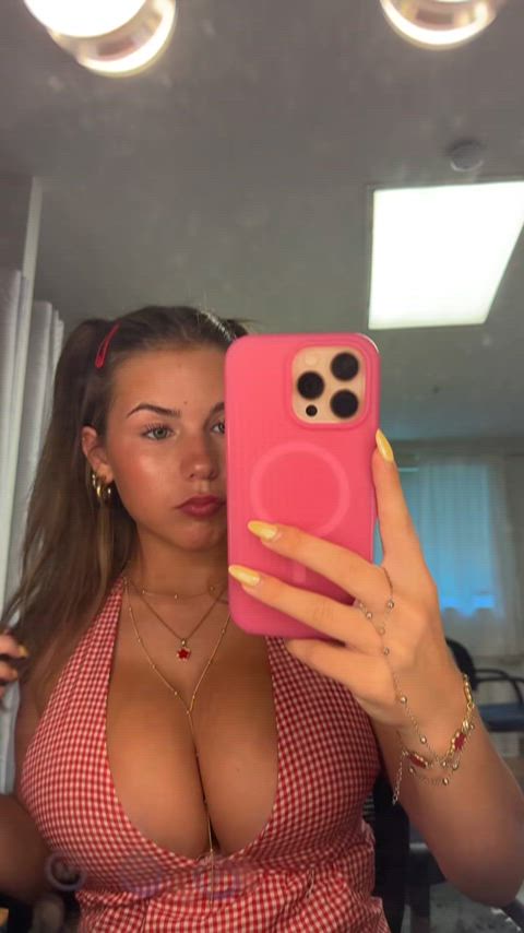 Unreal Blonde
