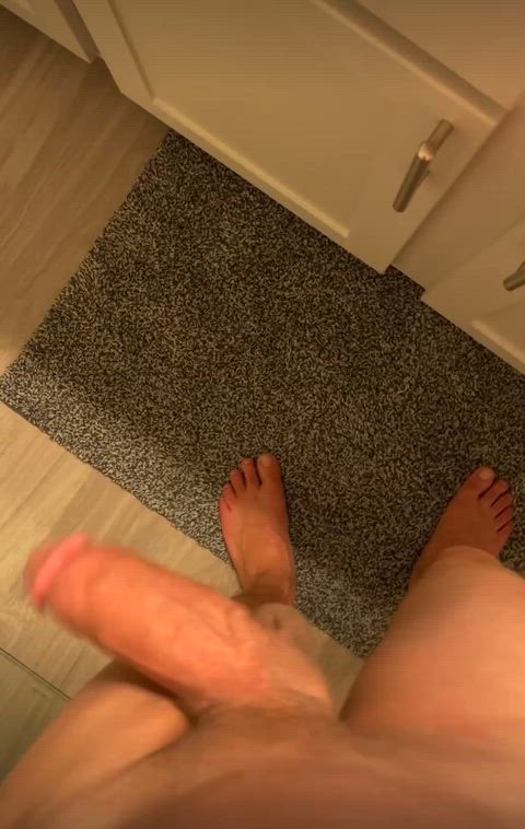 (25) Hanging Out