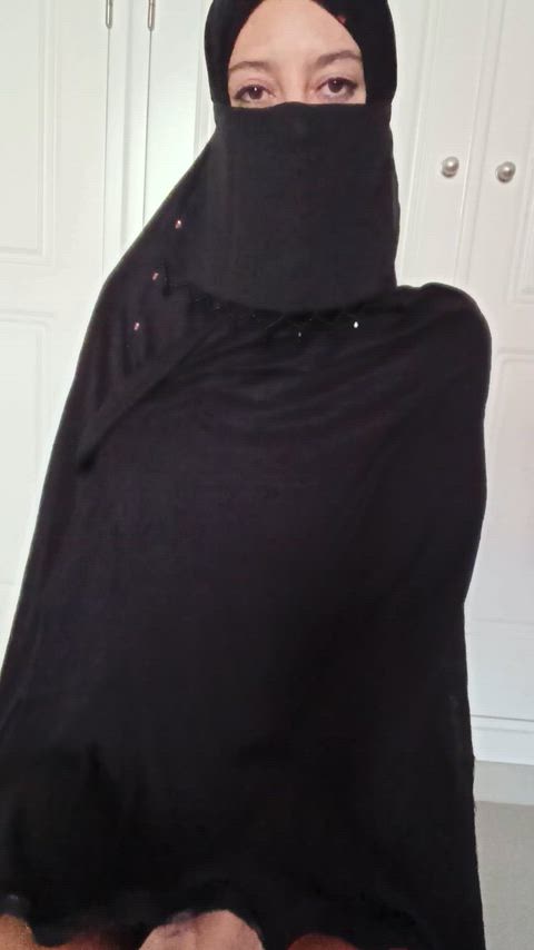 I wonder how many of you can still lust over me while I'm fully covered