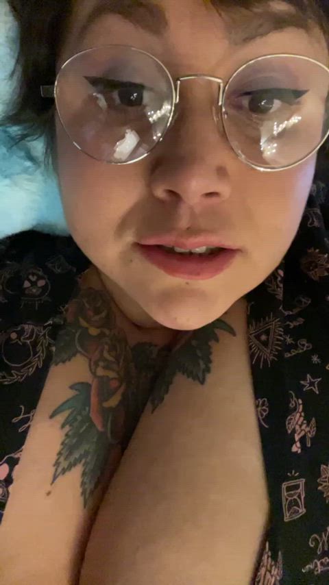 The hot milf next door airdropped you this