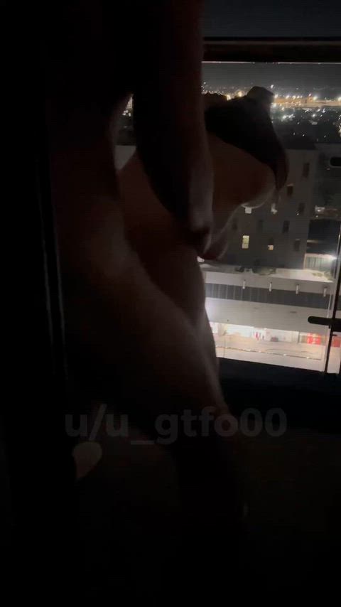 Fill me uppppp tonight around MOA