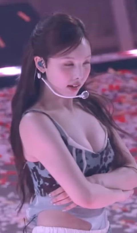 TWICE - Nayeon
