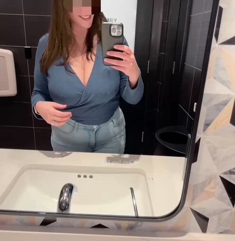 Married and still sends nudes