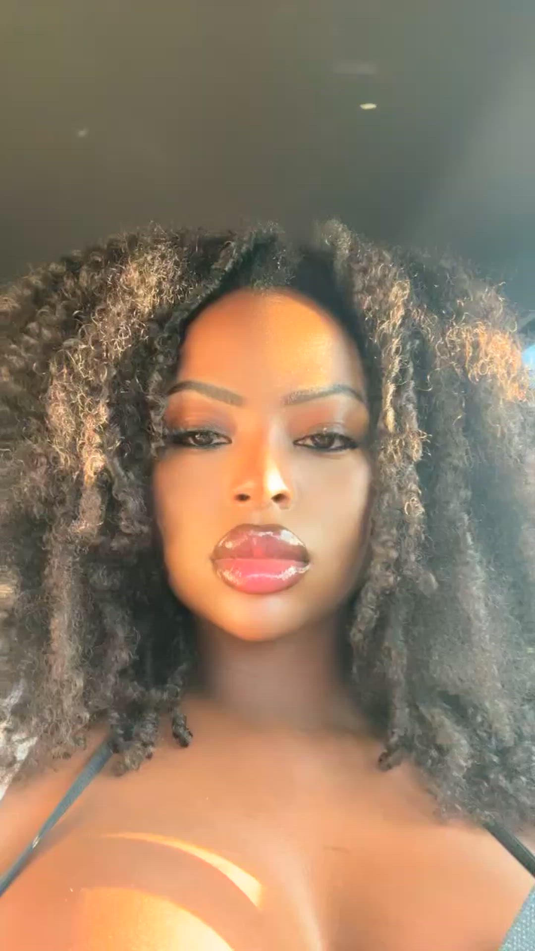 Face or tits?