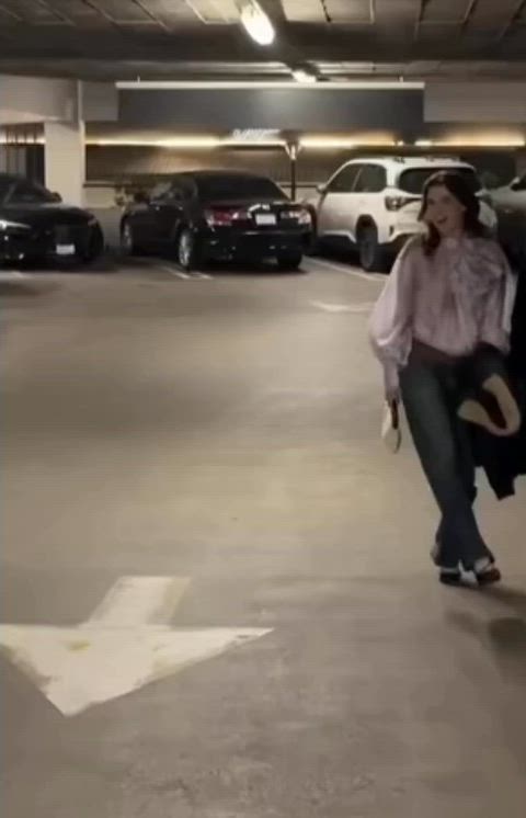 Casual giggles and jiggles