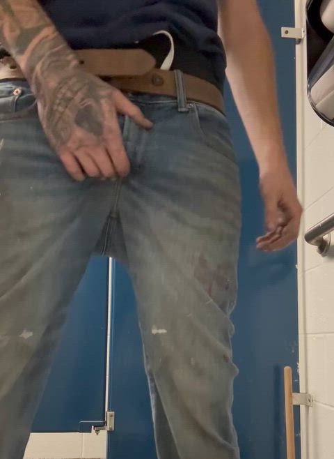 Come suck it in the bathroom on my lunch break?🤤