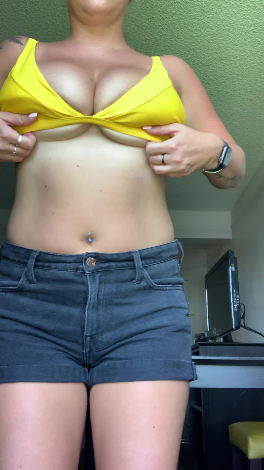 It was hot by the pool, so I had to take this off.