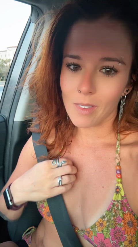 Flashing people while in traffic keeps me in good spirits