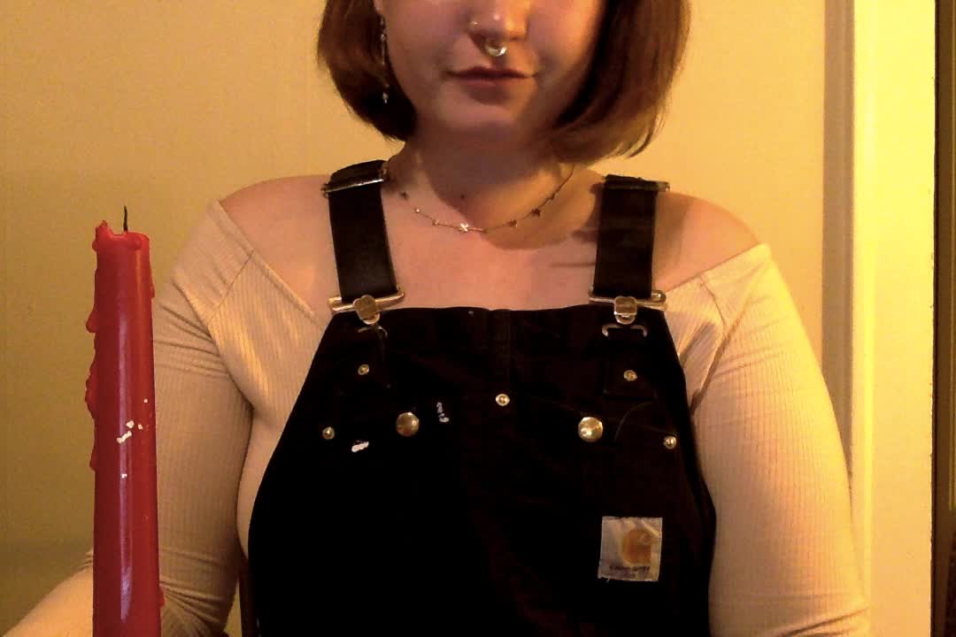 Wax-drippin' cutie