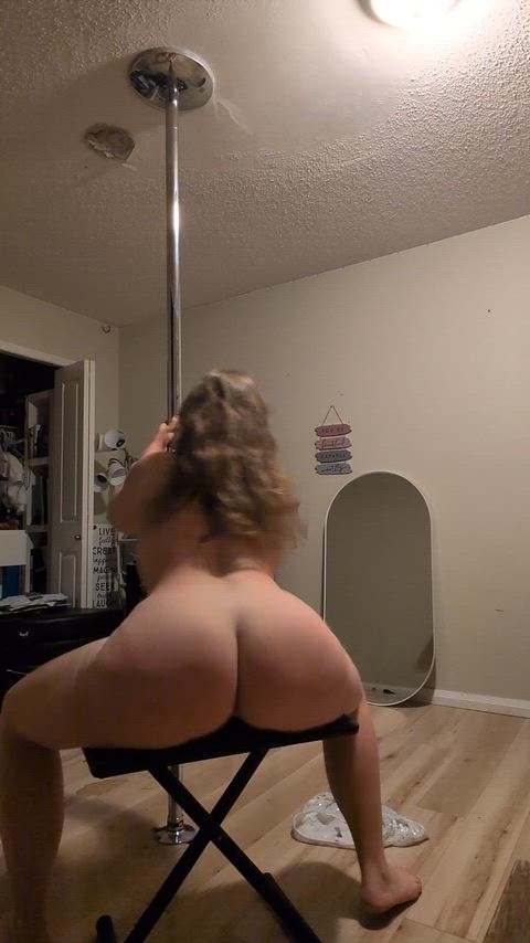 Available now 🌹 Cum get naughty with this sexy single MILF 😈 [sext] [cam] custom [vid] [rate]💝 Read menu below before contacting 👇