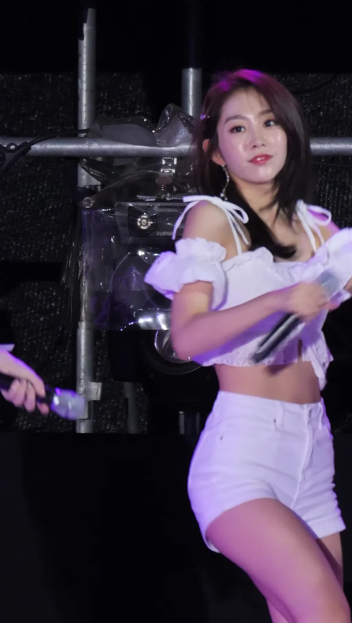 Loveylz - Jisoo 🍑