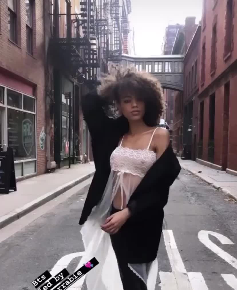 Sexy petite cutie