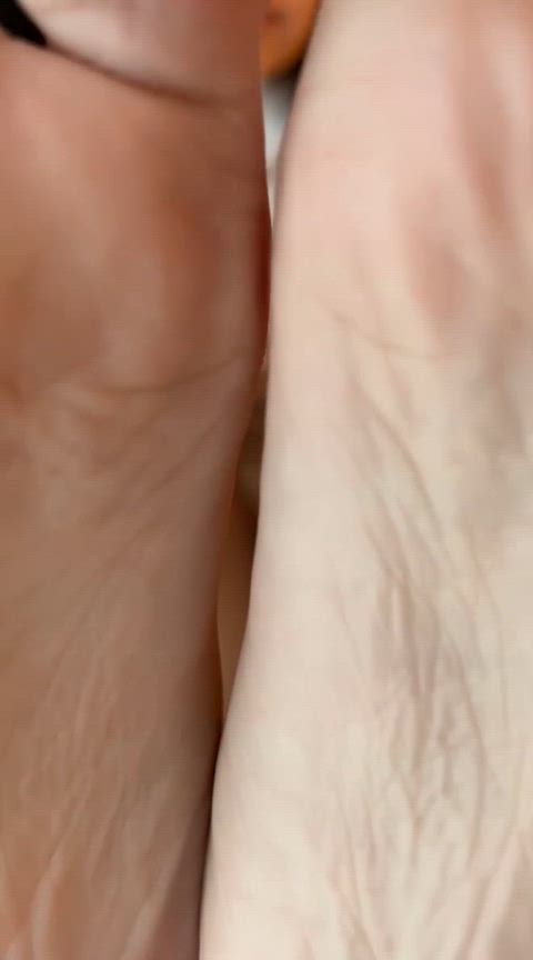 Can u please rate my feet