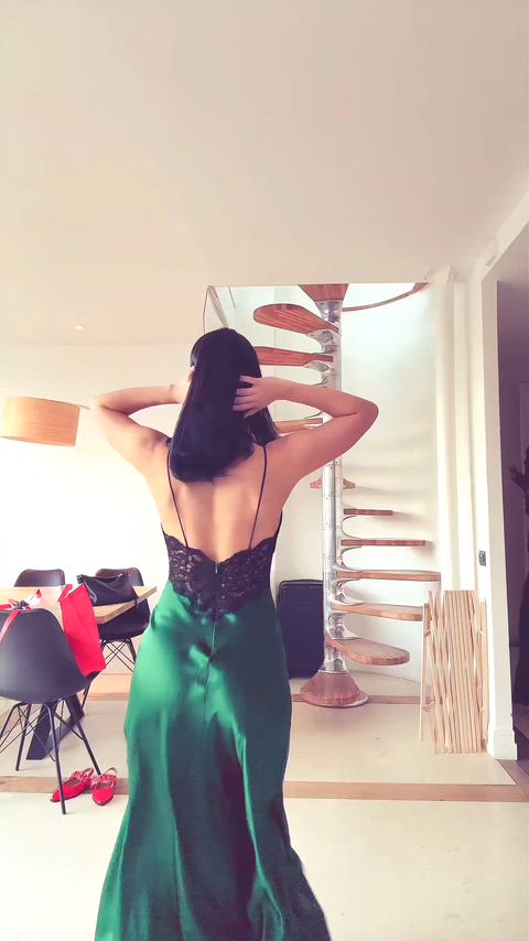 Genuinely talking about twerking and not bringing charli is insane also yea this is the greatest twerking video ever you aint changing my mind