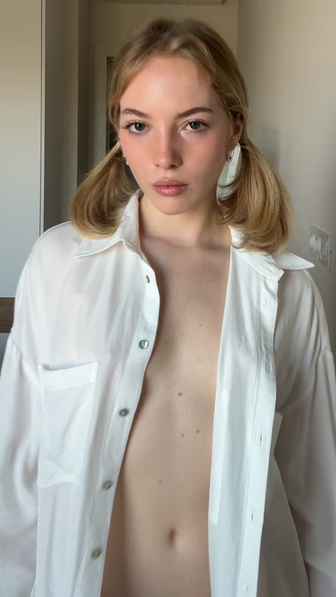 Blonde, Body, Boobs, Fake Boobs, Homemade, Sideboob