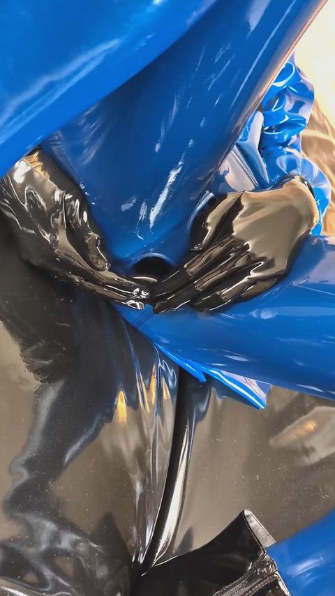 Extreme latex fetish...