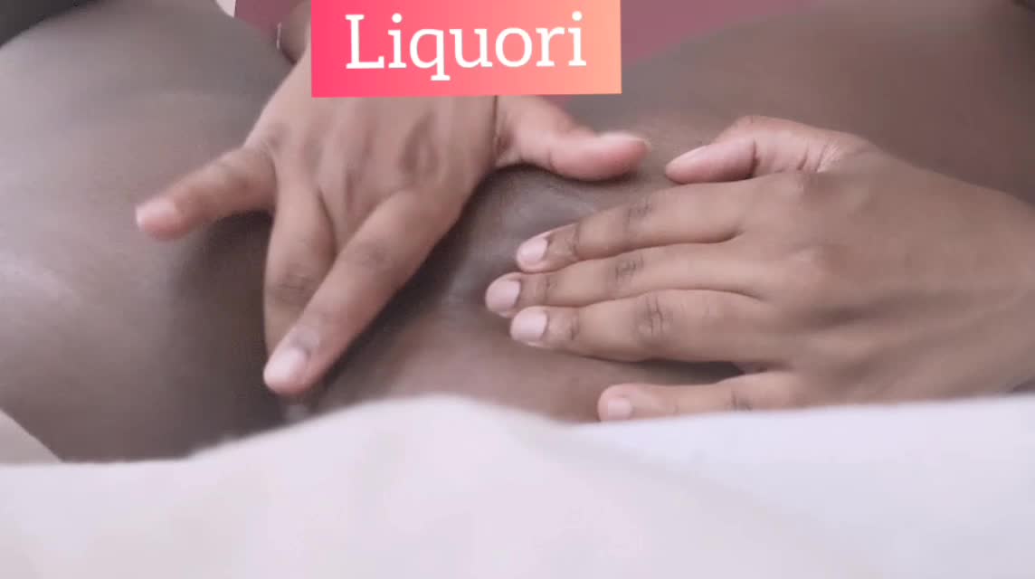 Fingering my butt makes me weak