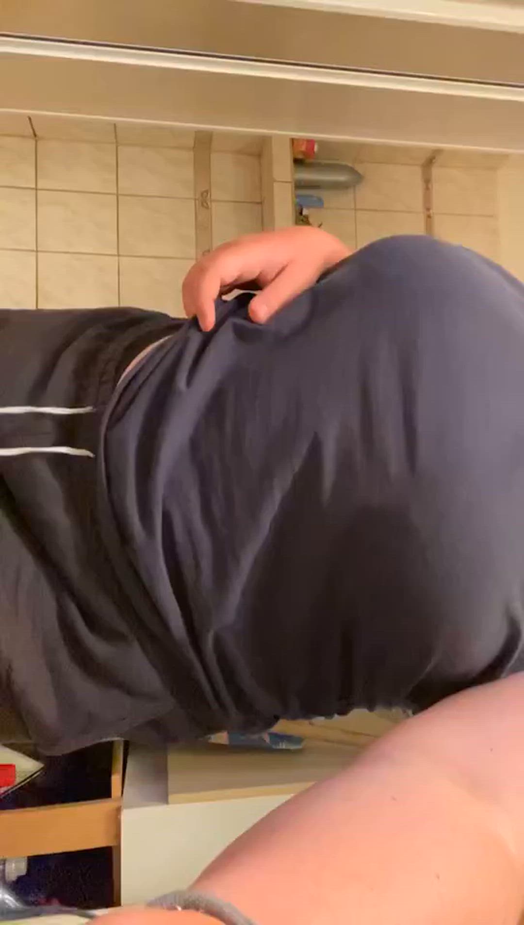 Like to fuck girl like me ?