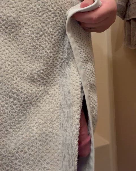 I’m just trying to adjust my towel post shower I swear (36)