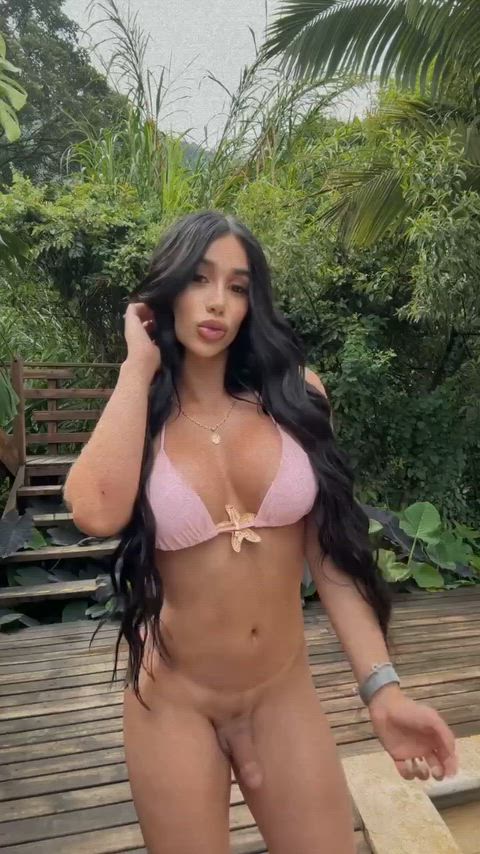 Would any Redditors blow a cute trans?