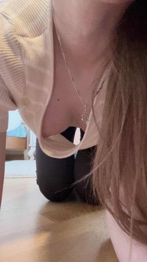 OnlyFans Teen Tits Porn GIF by sss_sienna