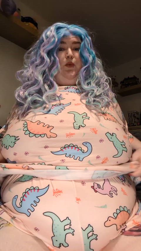 Bouncy SSBBW titties