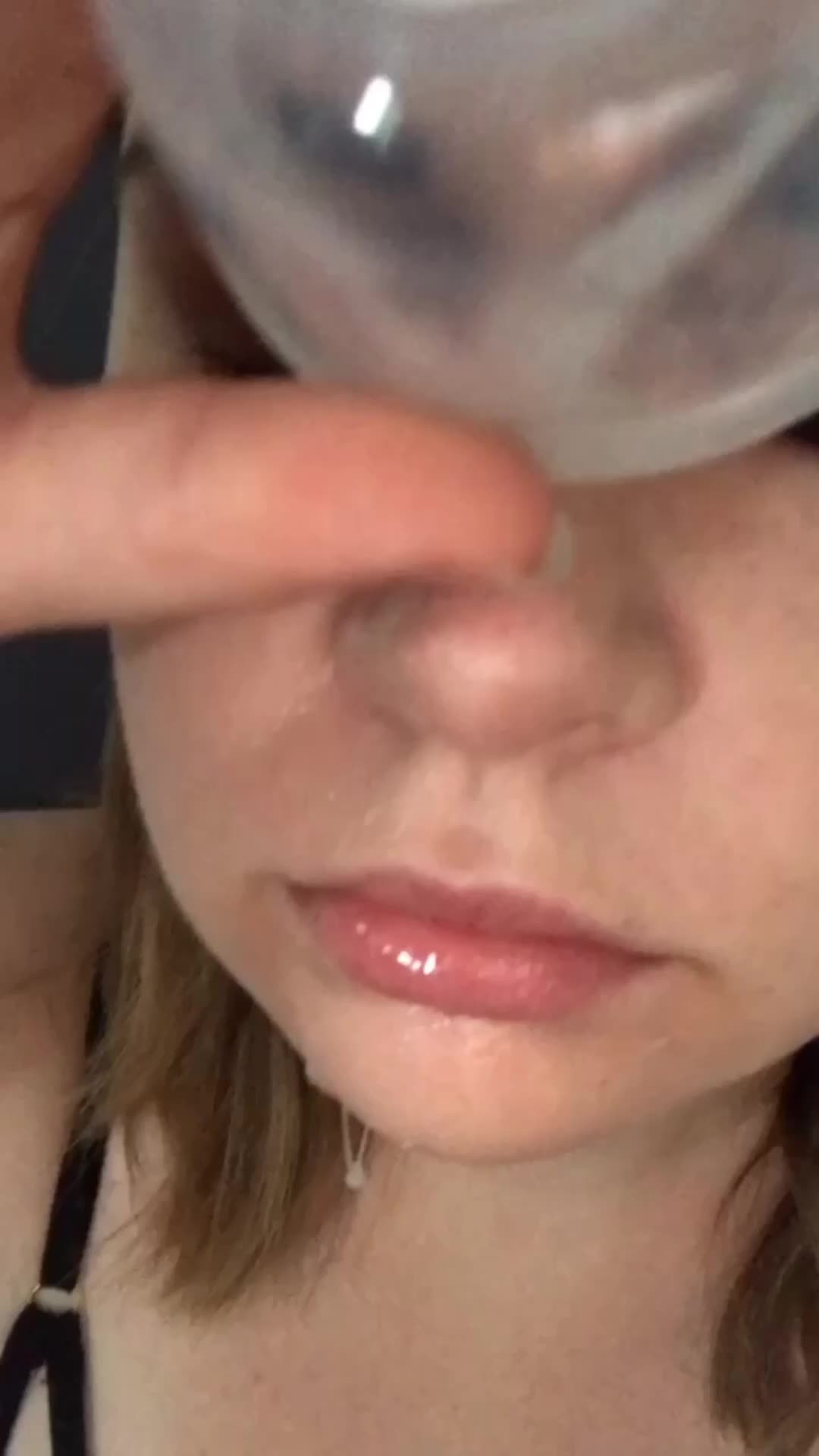 #tb2 feeding on the frozen cum-treats master made for my spoilt cumslut self