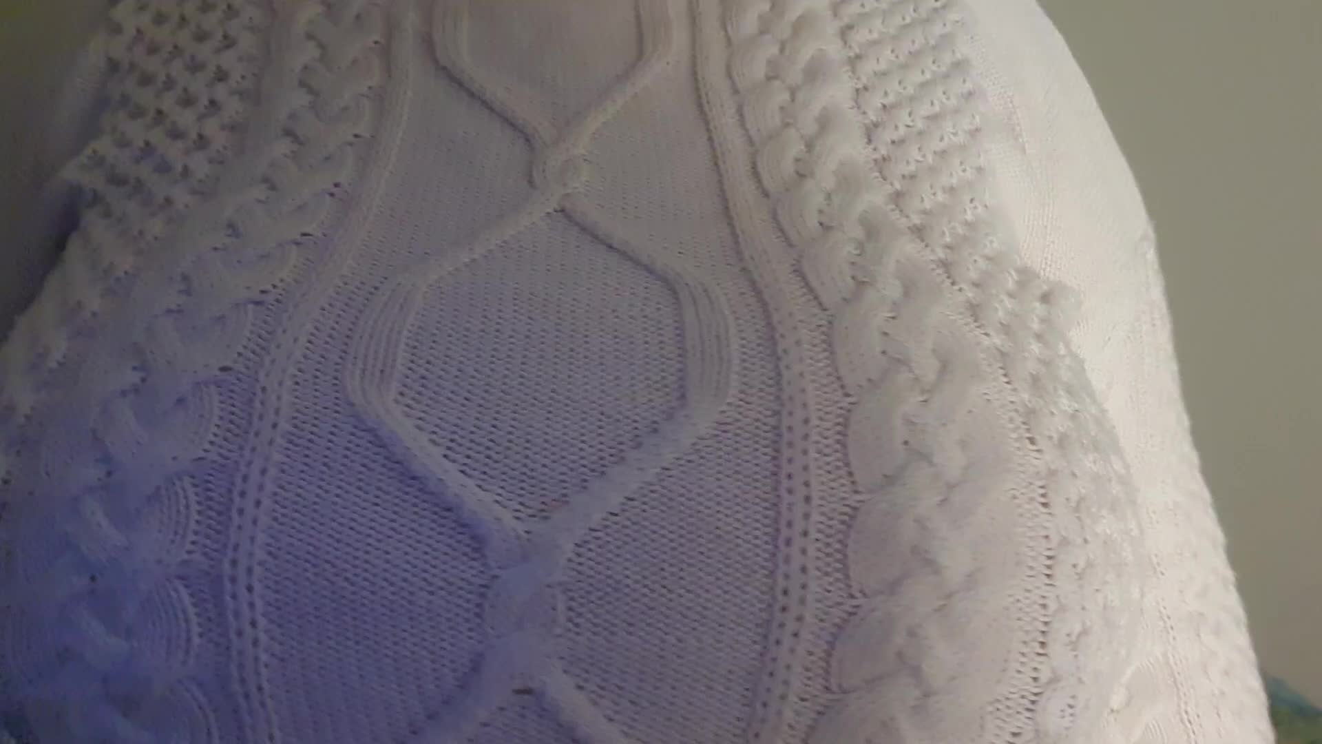 Enjoy my comfy sweater and biiiiiig titty drop! 😘