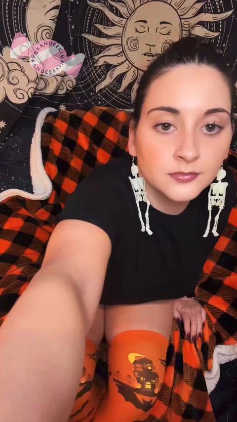 Kandee and apple cider this Halloween