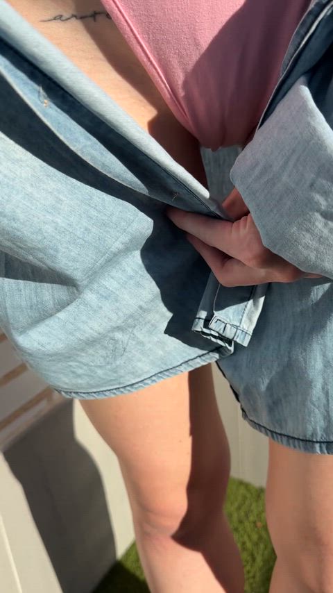 people tell me that i look 18yo