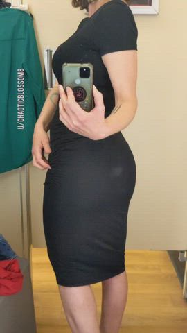 MILF markdown: 50% off fabric, 100% off inhibitions