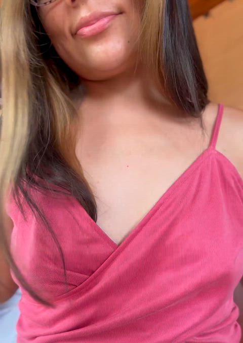 I am an intelligent Latina woman who really wants to have fun. Come meet me! Come to my free OnlyFans: @makaforyou thumbnail
