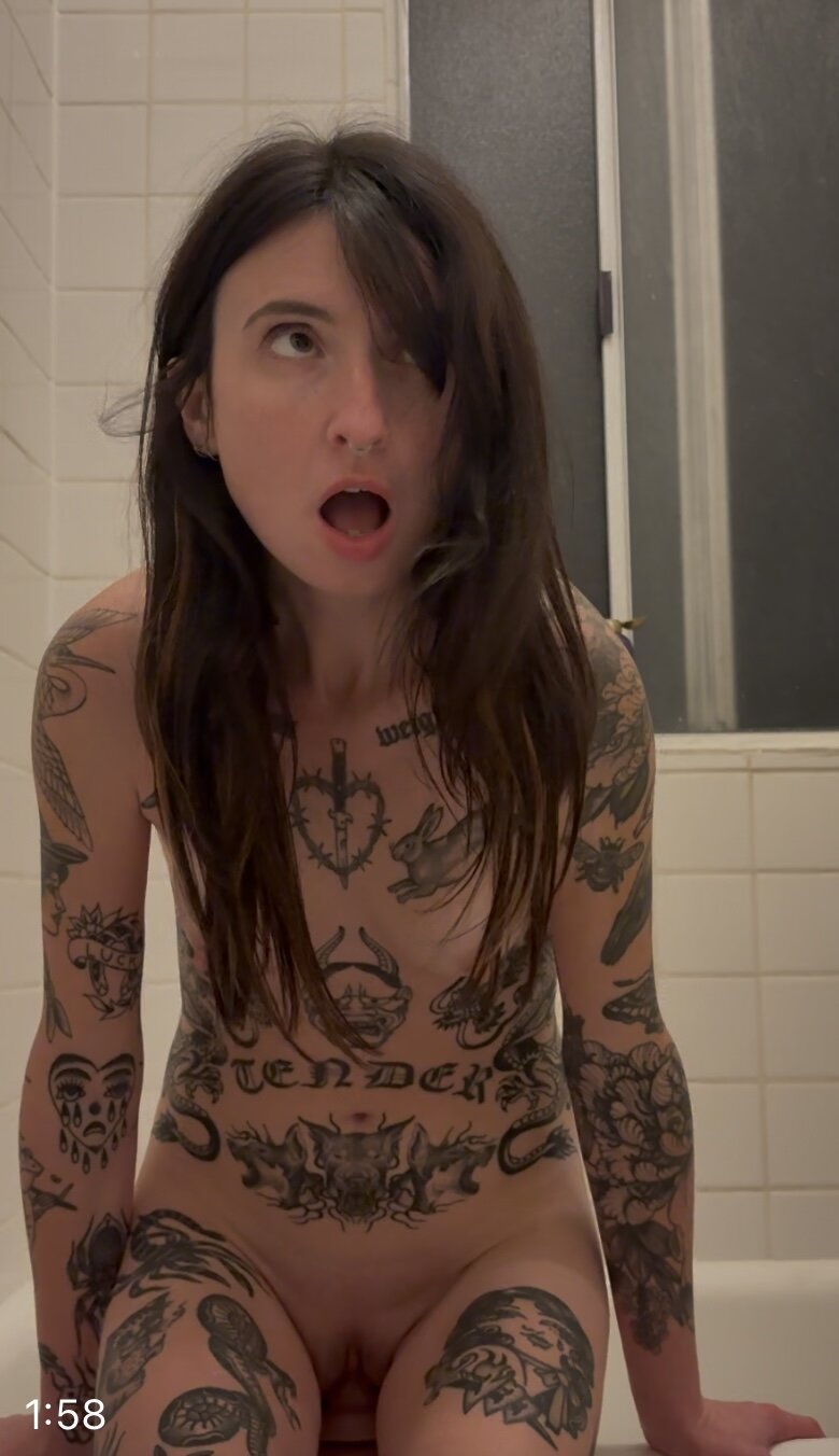 Dildo, Tattoo, Tattooed, amateur-girls, goth-girls, hot-girls-with-tattoos