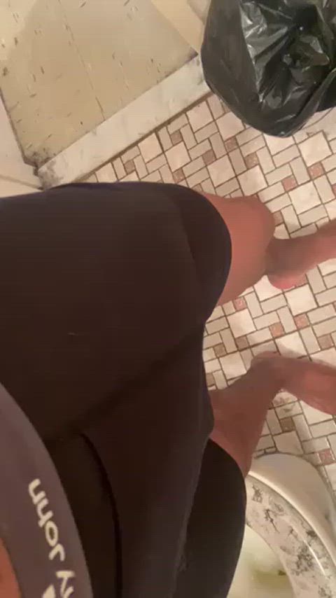 [USA] (NY) #Brooklyn #Manhattan 36 +Hosting - Looking for a  Femboy FWB to hang out, chill and hook up with