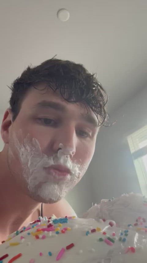 Who else eats birthday cake like this?