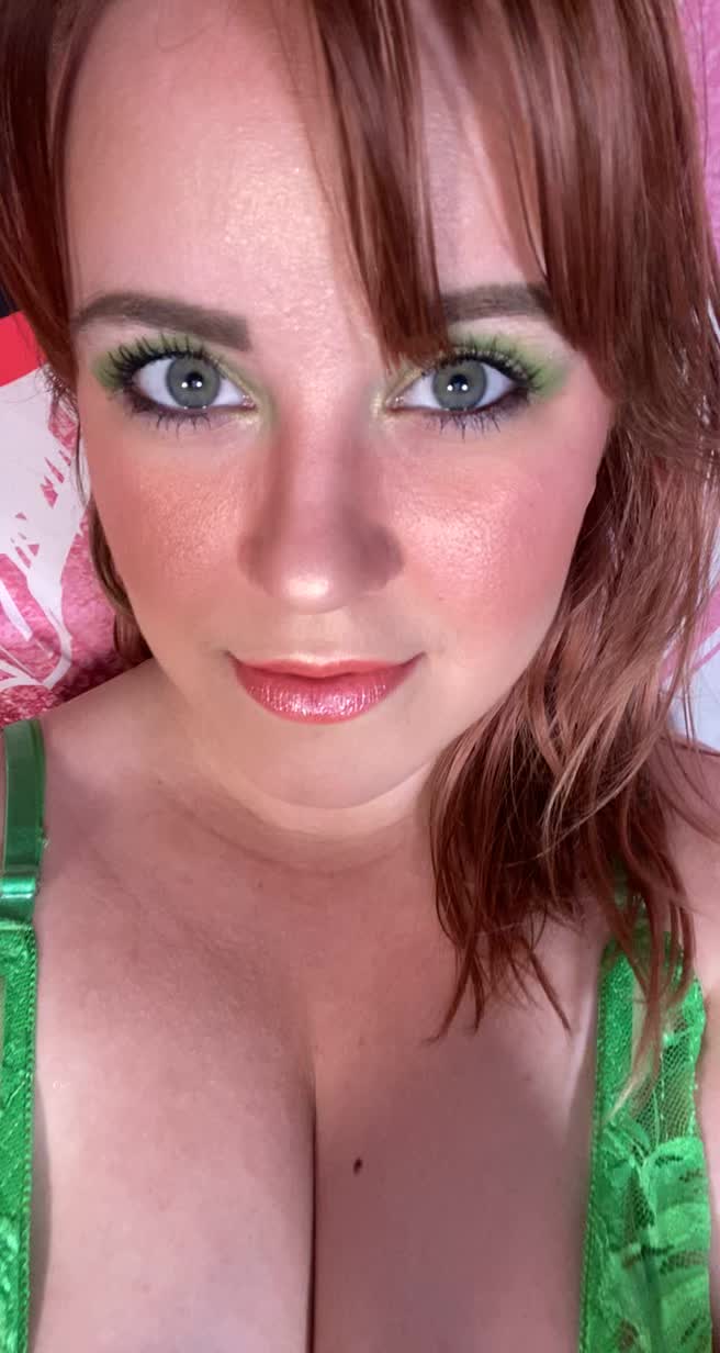 Titty fuck me, please? 🤤