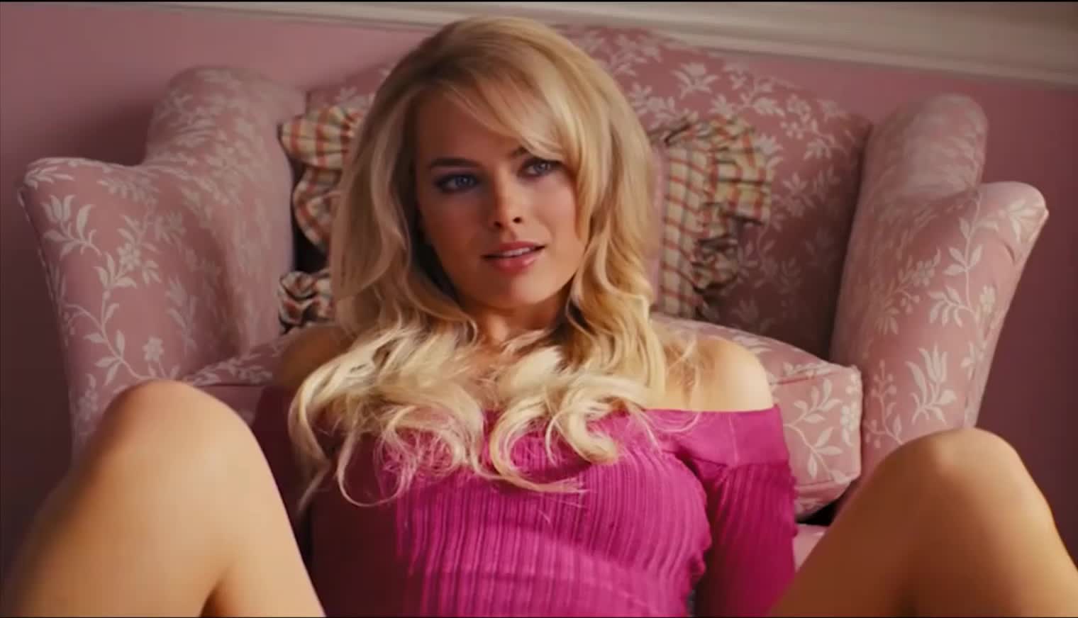 Margot Robbie spreading her legs like a good girl