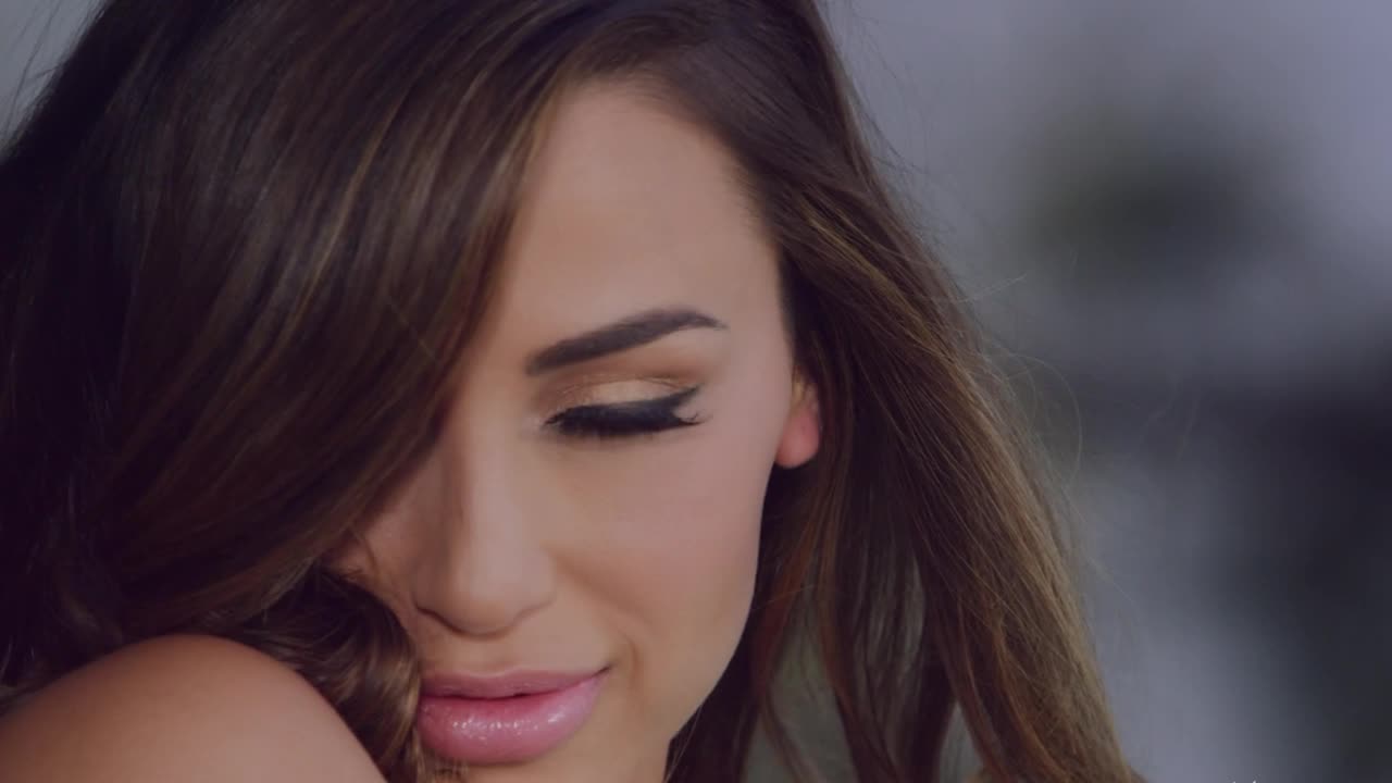 Ana Cheri