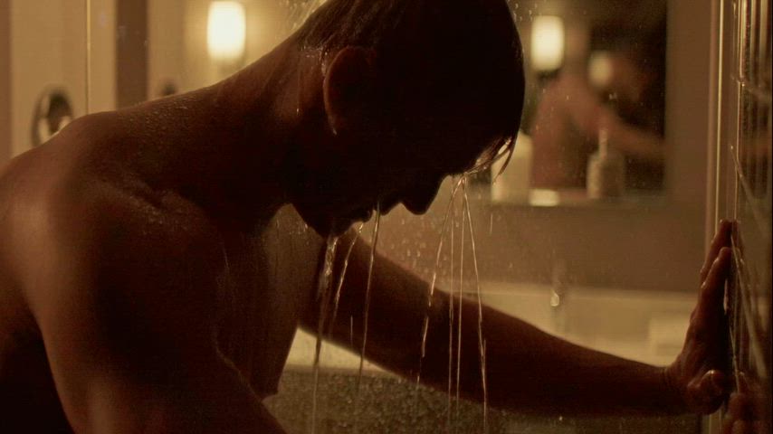 Willa Fitzgerald nude debut in Reacher S1E4 (2022)