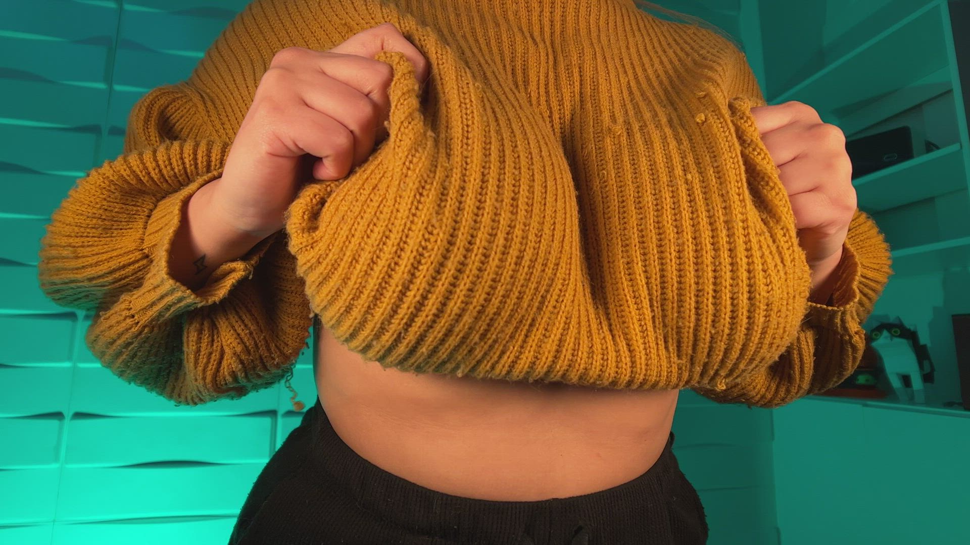 GIF thumbnail