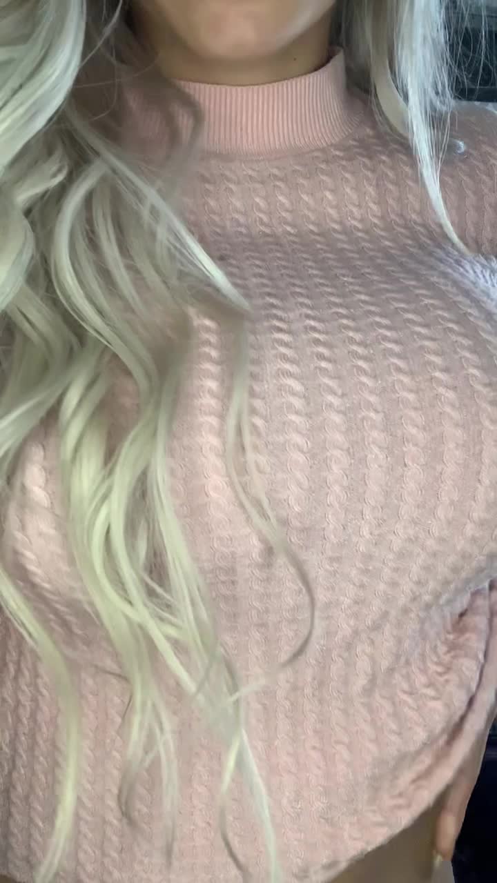 winter is coming, is it time to put on a sweater, or not?))