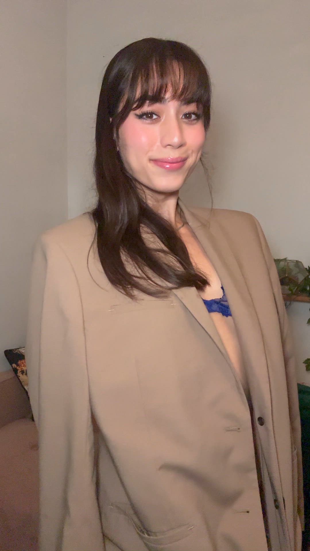 Would you fuck me on our first date?