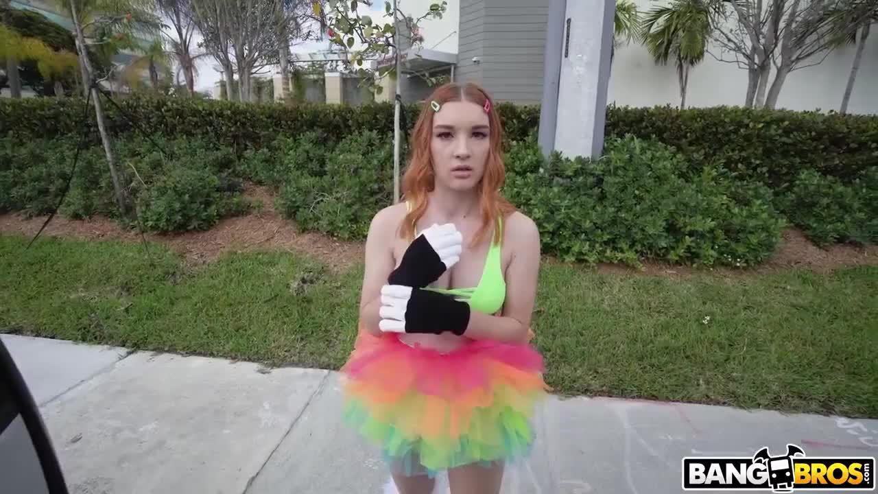 Opal Essex - Raver Opal Gets on The Bus To Fuck