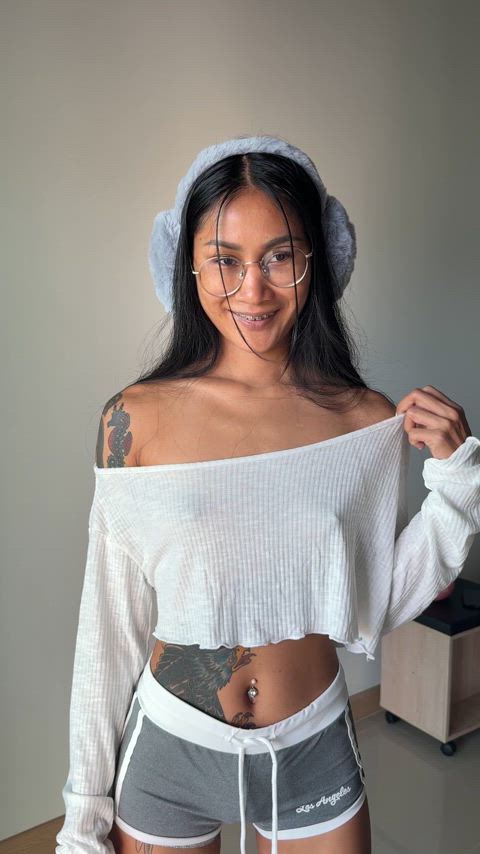 I wanna lick your cum off my braces, can you help me out like that?