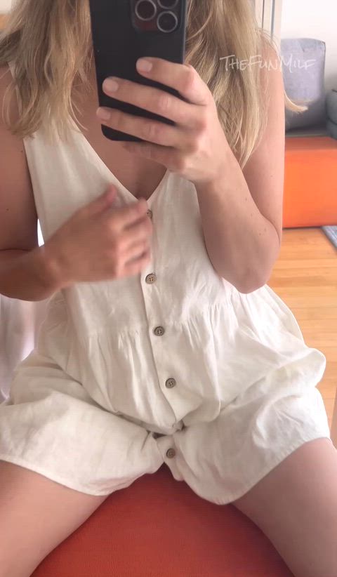Amateur Big Tits OnlyFans Porn GIF by thefunmilf